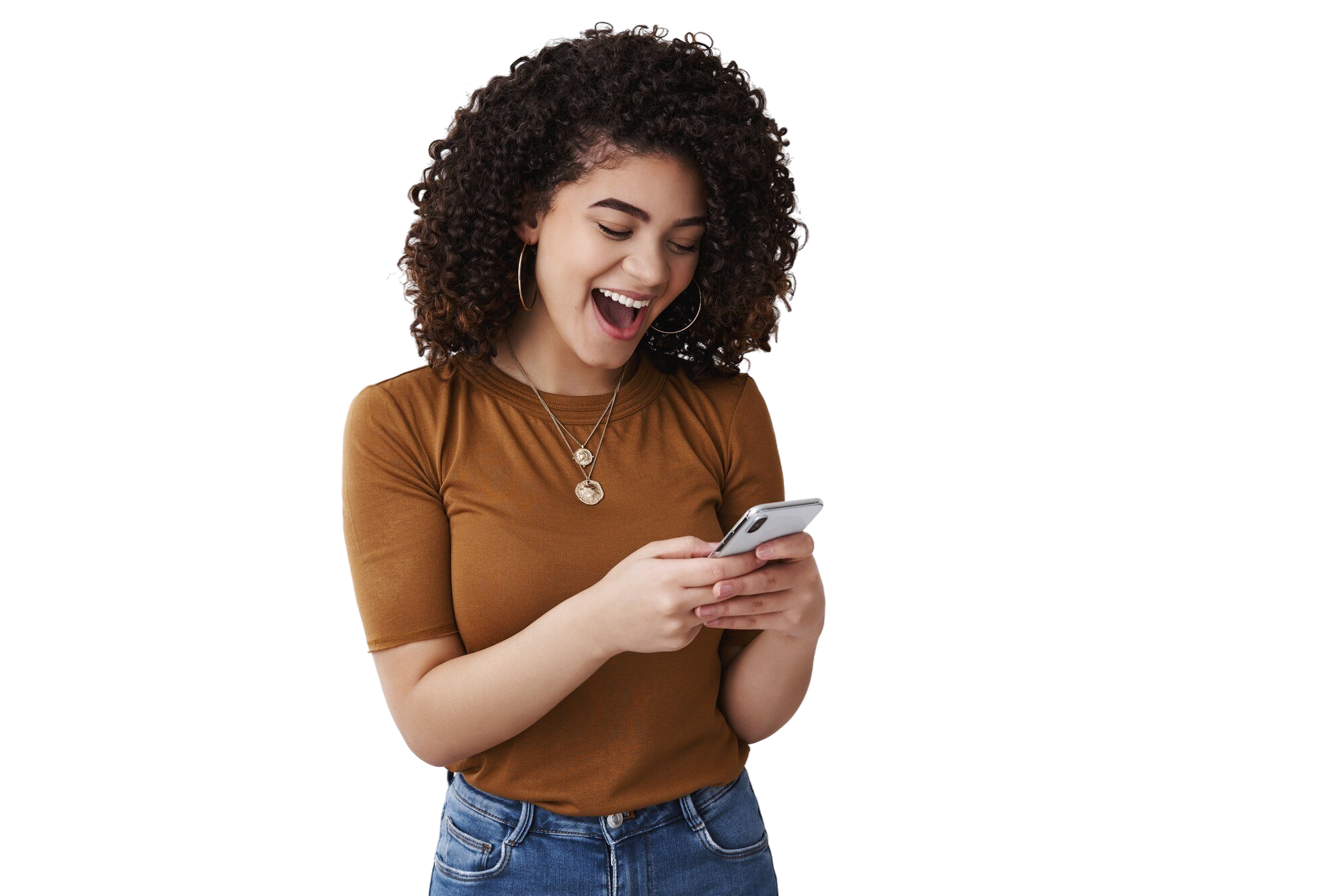 Mulher feliz usando smartphone